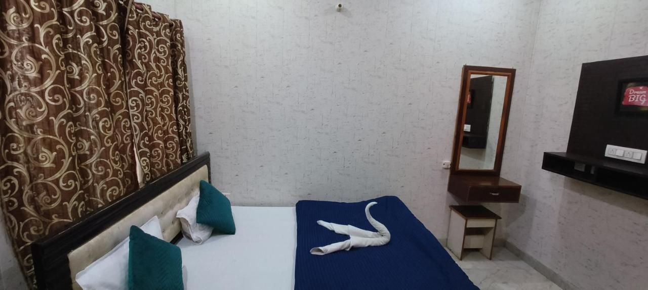 Superior Double or Twin Room with Mountain View,1334466422:JPEG