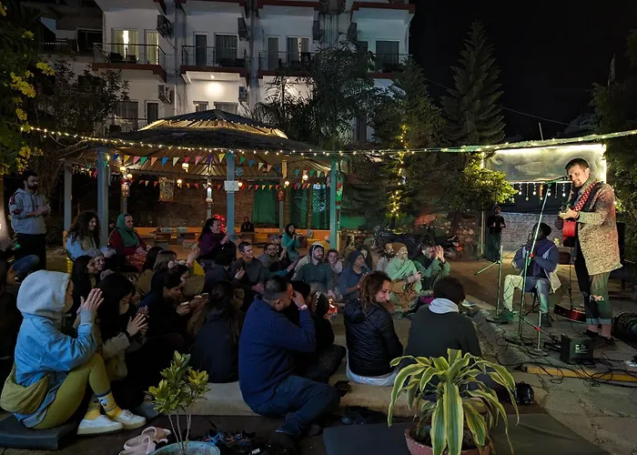 12 Monks Rishikesh Hostel